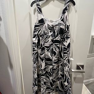 Liz Lange maternity dress